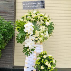 Kệ hoa chia buồn C4