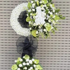 Kệ hoa chia buồn C7
