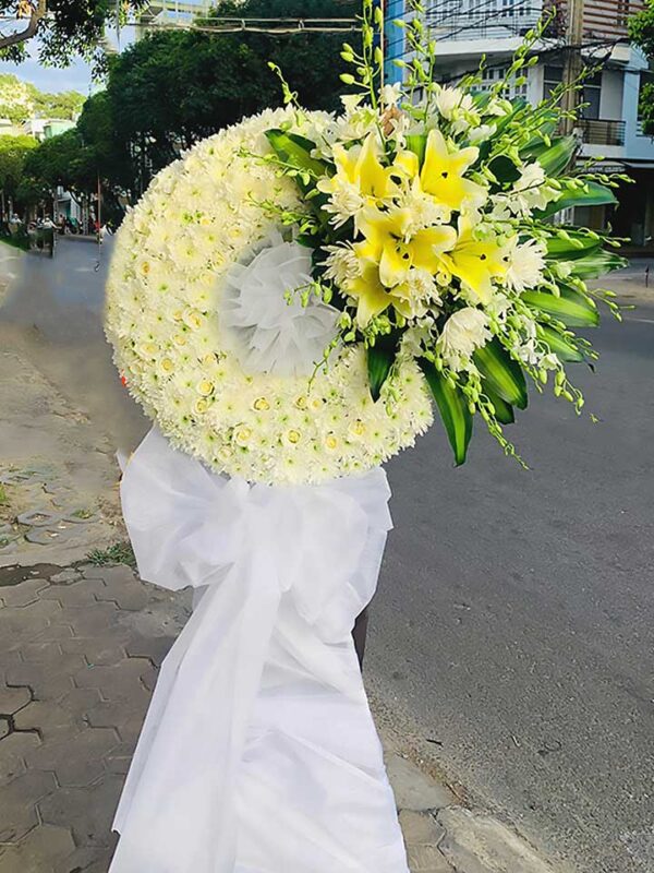 Kệ hoa chia buồn C23
