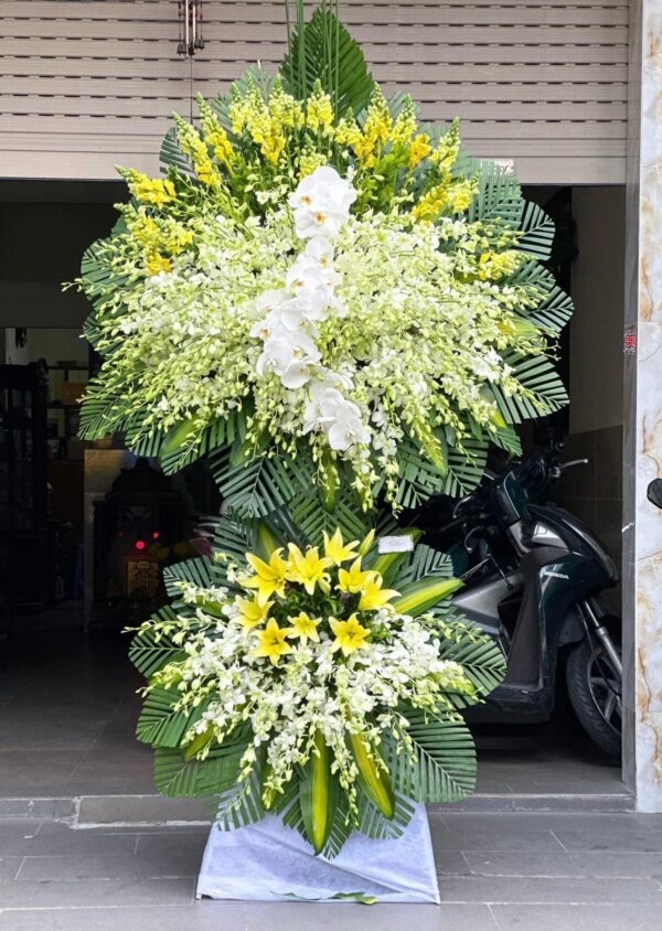 Kệ hoa chia buồn C109