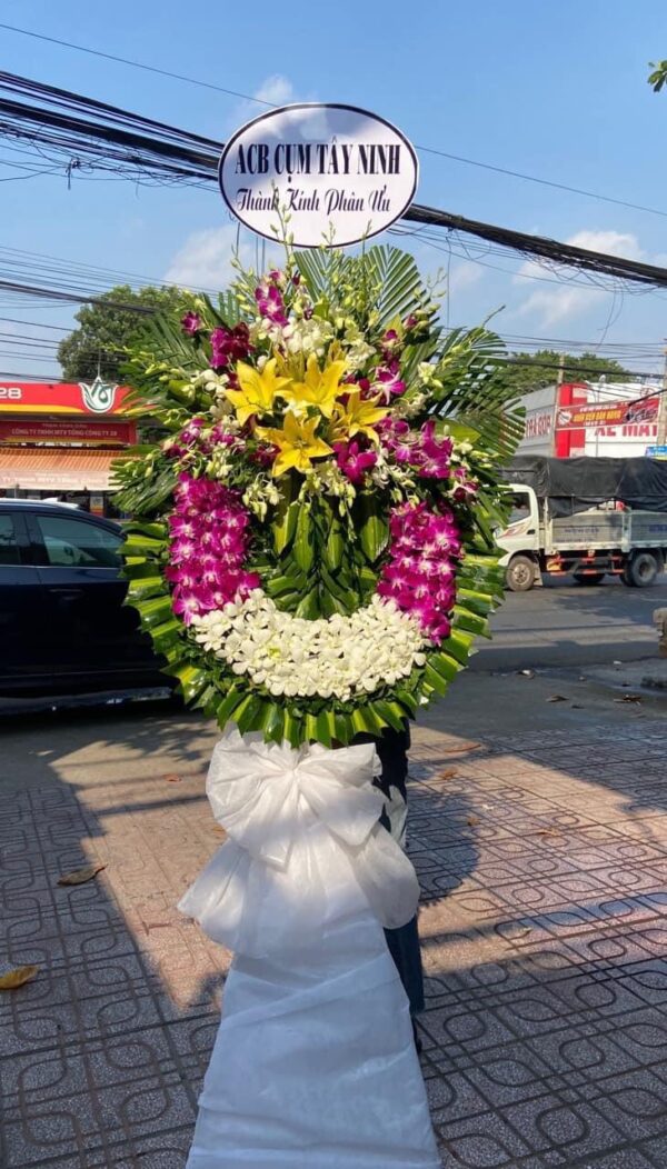 Kệ hoa chia buồn C125