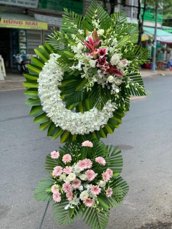 Kệ hoa chia buồn C128