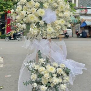 Kệ hoa chia buồn C129