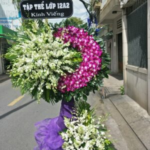 Kệ hoa chia buồn C80