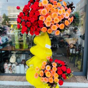 Kệ hoa chúc mừng K69