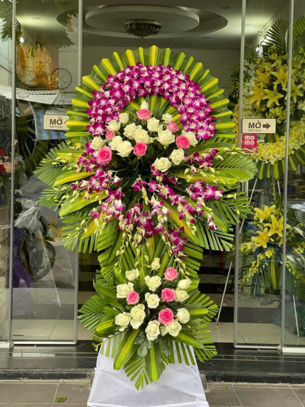 Kệ hoa chia buồn C193