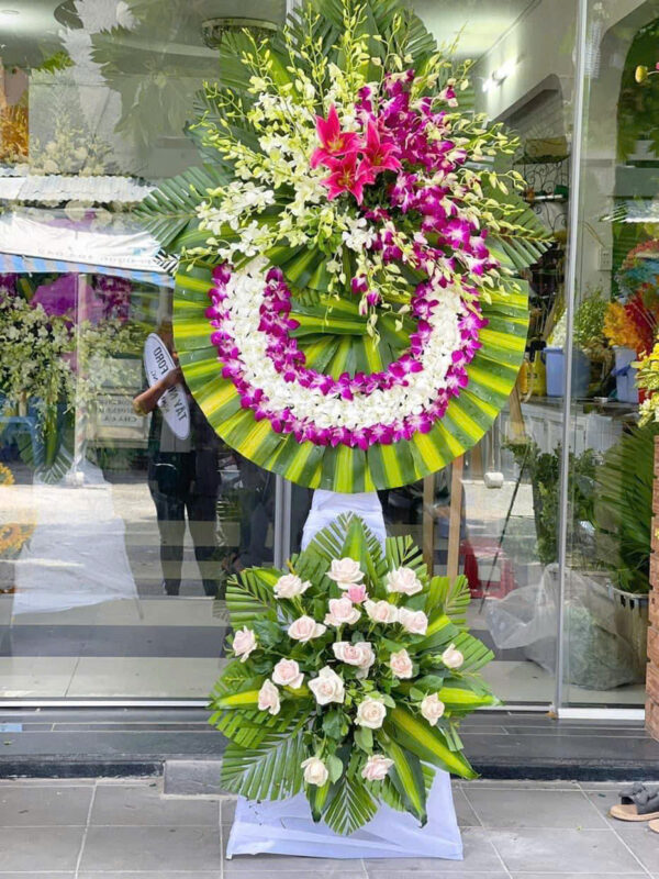 Kệ hoa chia buồn C192