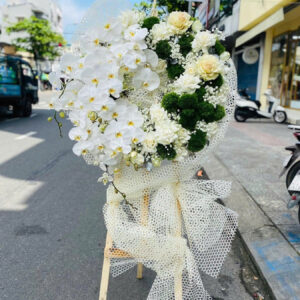 Kệ hoa chia buồn C188