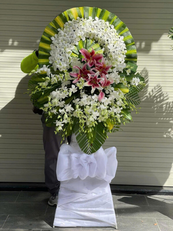 Kệ hoa chia buồn C185