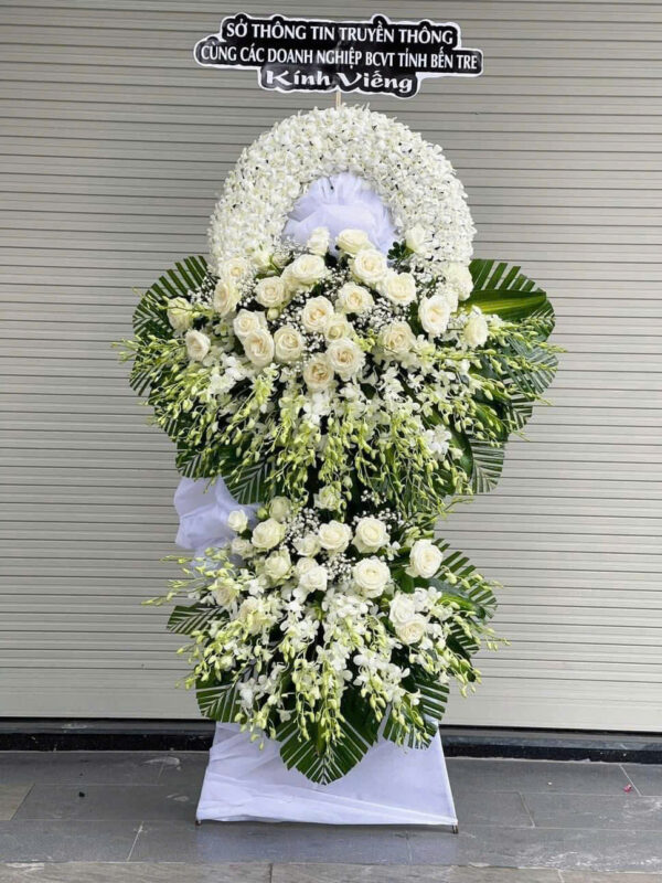 Kệ hoa chia buồn C183