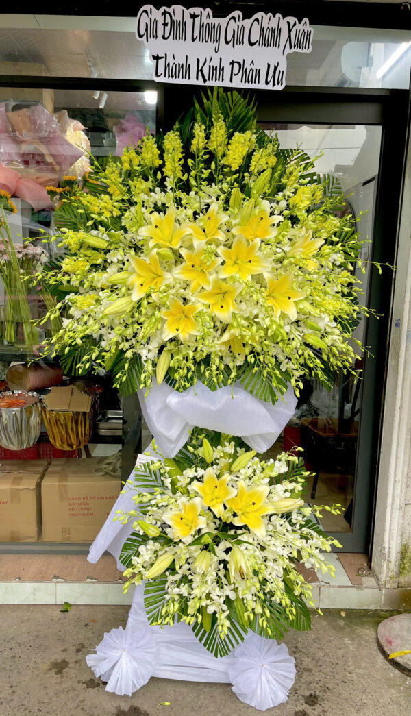 Kệ hoa chia buồn C176