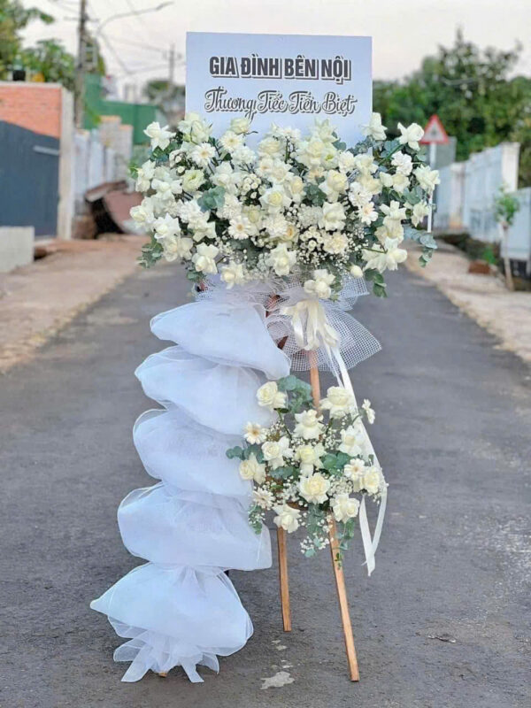 Kệ hoa chia buồn C166