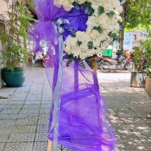 Kệ hoa chia buồn C163