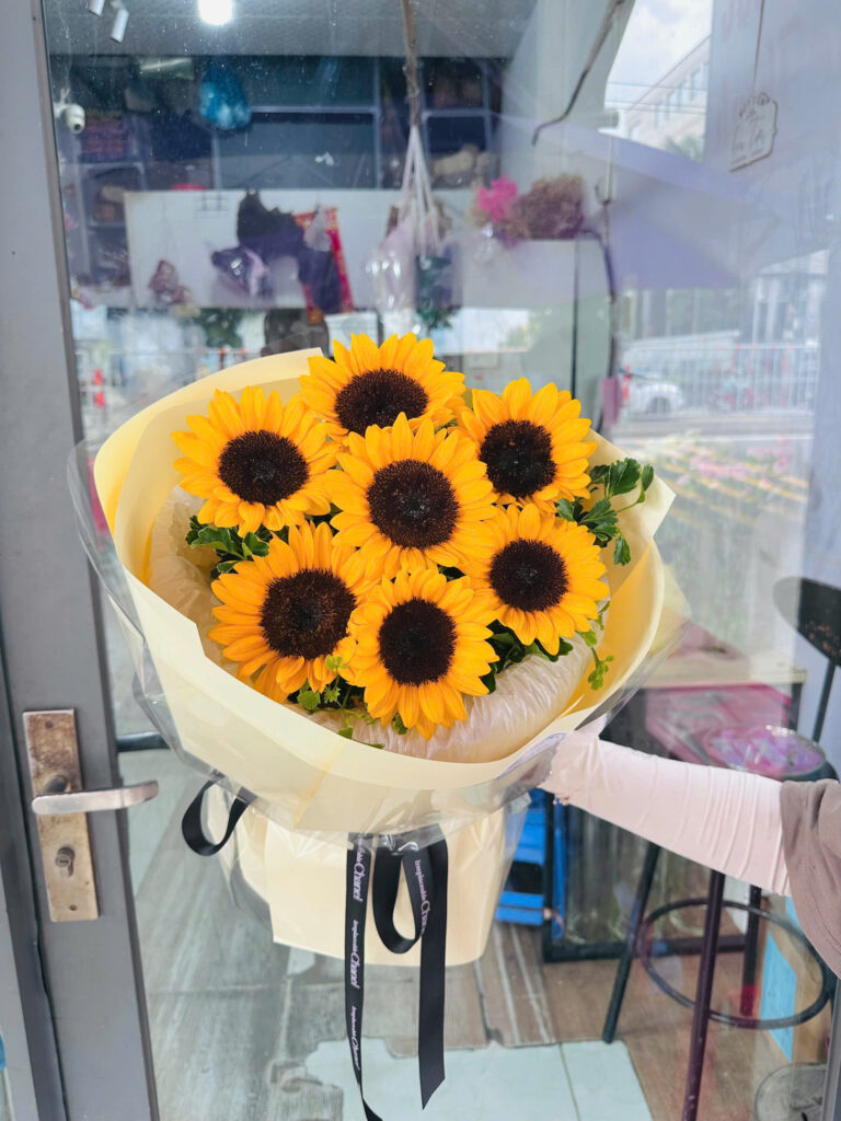 Chúc Mừng Tốt Nghiệp - dịch vụ đặt hoa online uy tín.